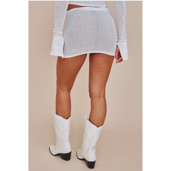 PrettyLittleThing 2 Piece Outfit Sheer Top and Bottom Top Size 2 Bottom Size 0 - Picture 6 of 9